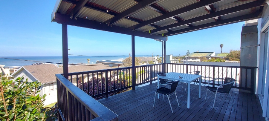 7 Bedroom Property for Sale in Gonubie Eastern Cape